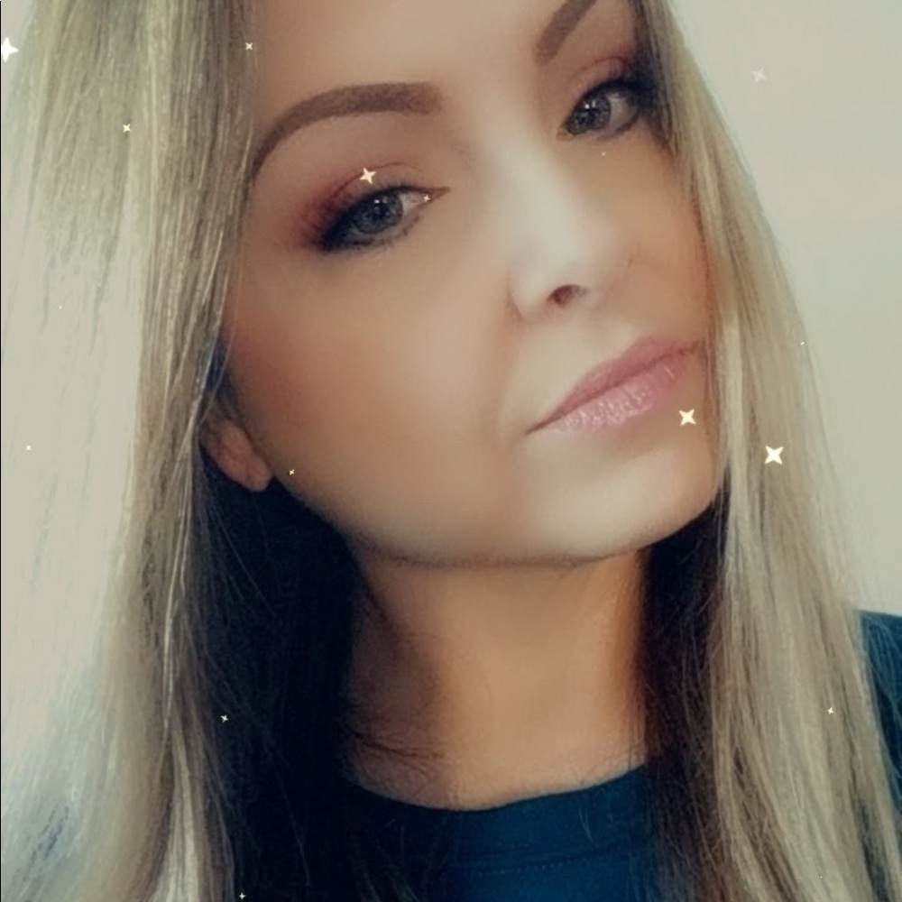Meet your Posher, Breanna